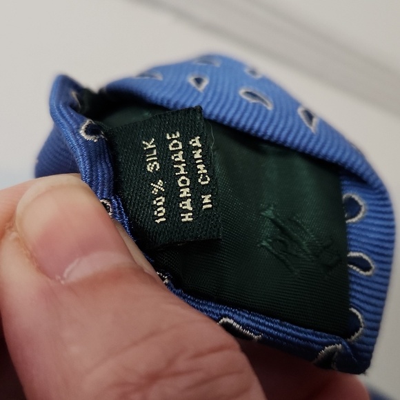 Lauren Ralph Lauren 100% Silk Men's Tie - Picture 6 of 6